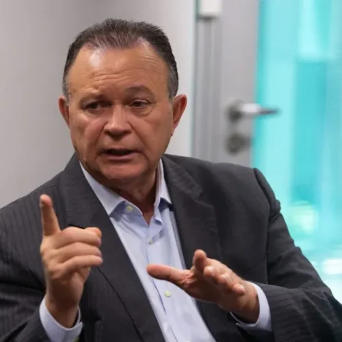 110339215-rio-de-janeiro-rj-12-03-2025-entrevista-com-o-governador-do-maranhao-carlos-brandao-p-1